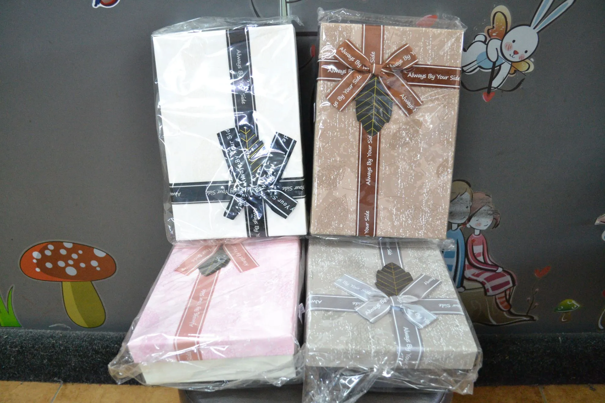 KUTIJA UKRASNA 1/1 20302-205