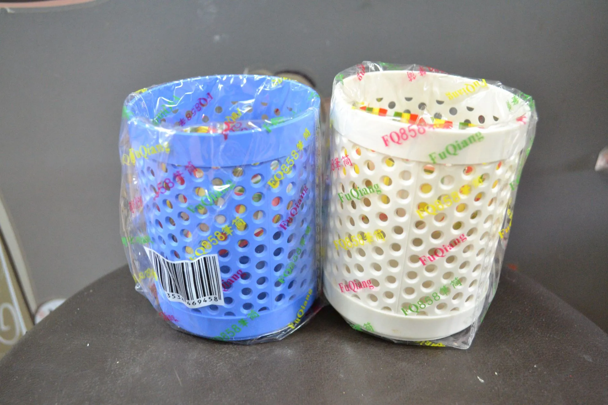 DRŽAČ ZA OLOVKE 31027-106