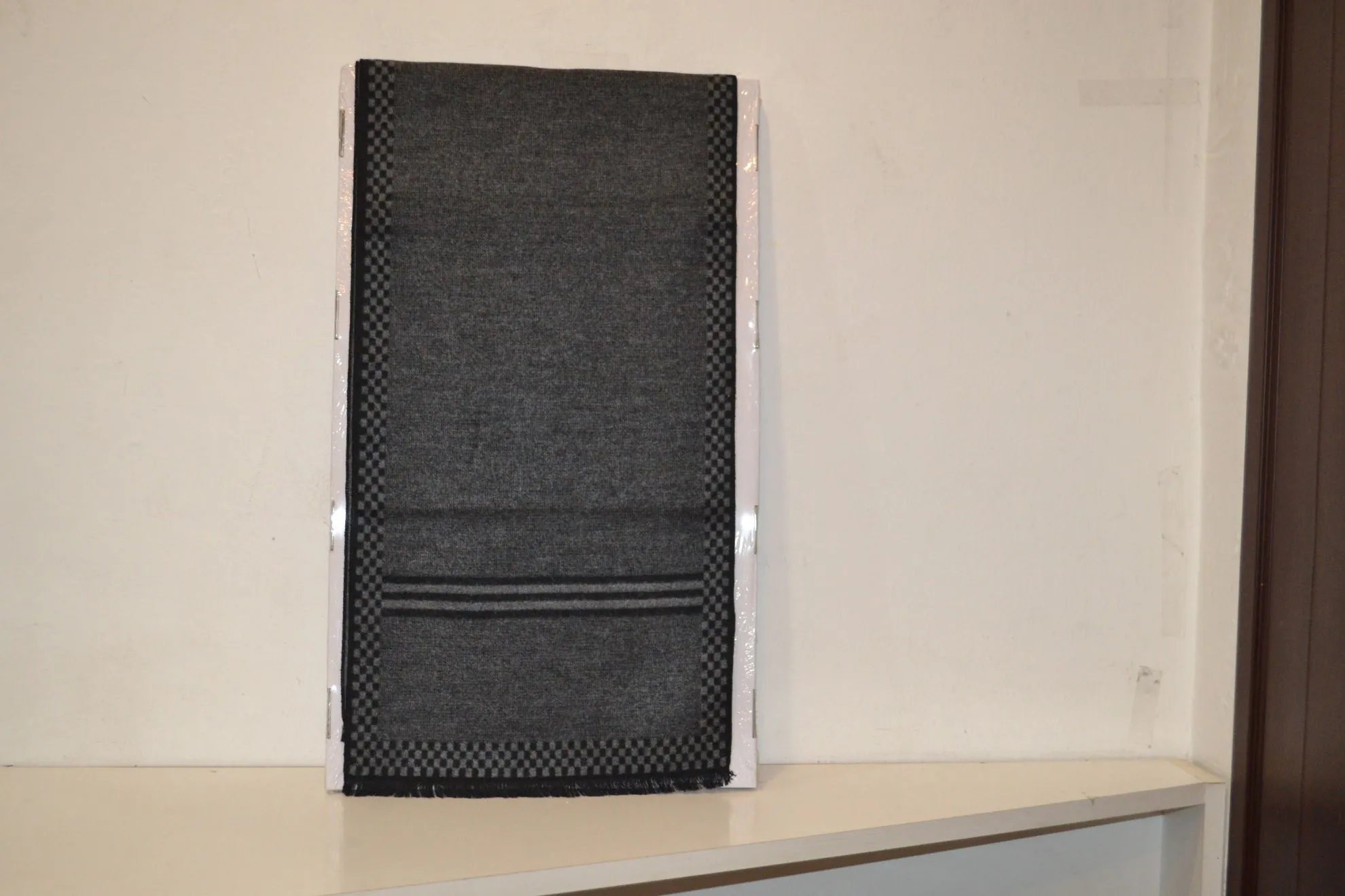 ŠAL MUŠKI 60% VISKOSE 40^WOOL  392