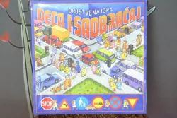 DECA I SAOBRAĆAJ 950575
