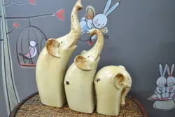 FIGURA SLON 1/3 20222-148